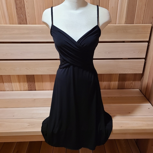 Beatiful black dress - Picture 13 of 13